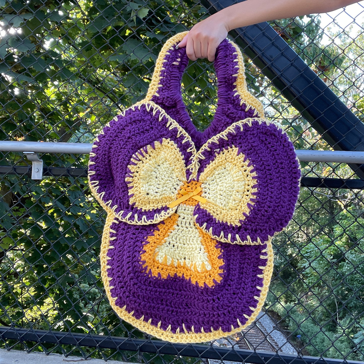 Pansy Tote Large- Beet