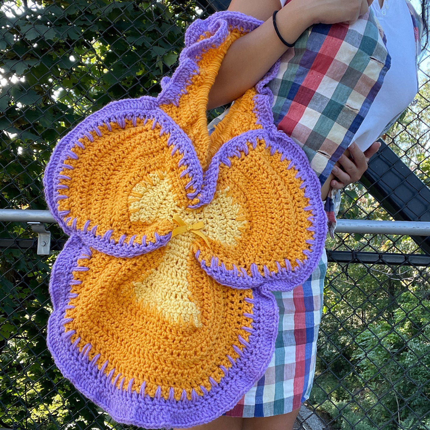 Pansy Tote Large- Carrots & Taro